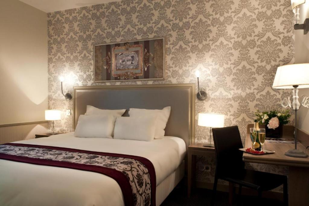 Hotel Monceau Wagram Paris Rum bild